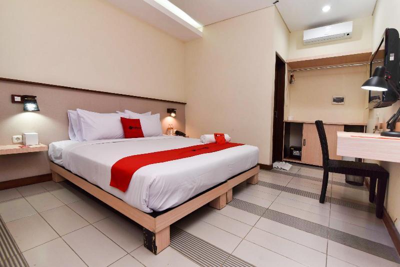 Hotel Reddoorz Near Legian Street 2*